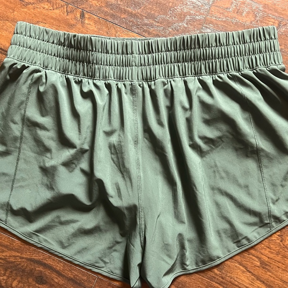 Arizona Jean Company Olive Athletic Shorts